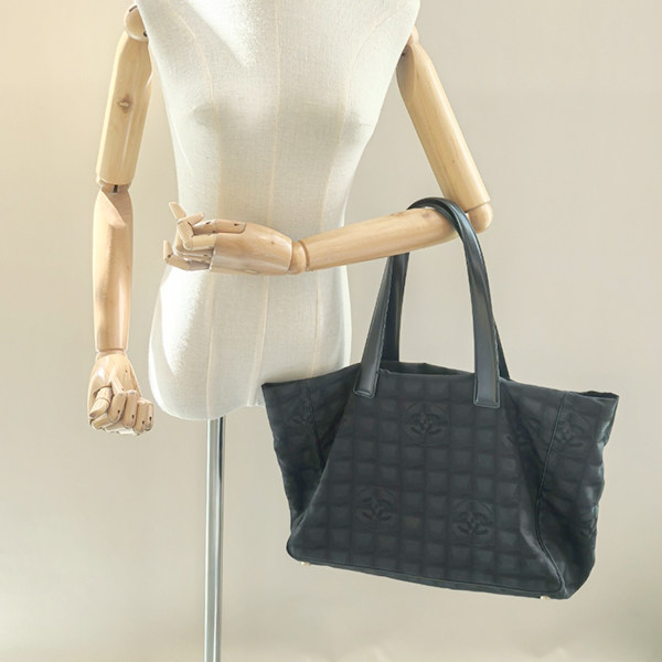 中古VINTAGE新CHANEL(香奈儿)NEW TRAVEL TOTE黑色尼龙托特包,淘宝优惠券,粉丝福利购,淘宝优惠卷