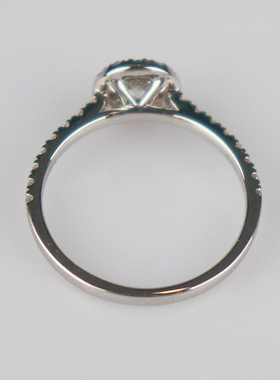 「9.5新」日本进口商品圆形切工钻石戒指PT90050号