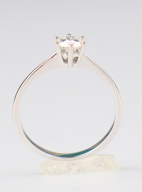 【自营】中古95新CTF(周大福)六爪单钻钻石戒指750白金505号