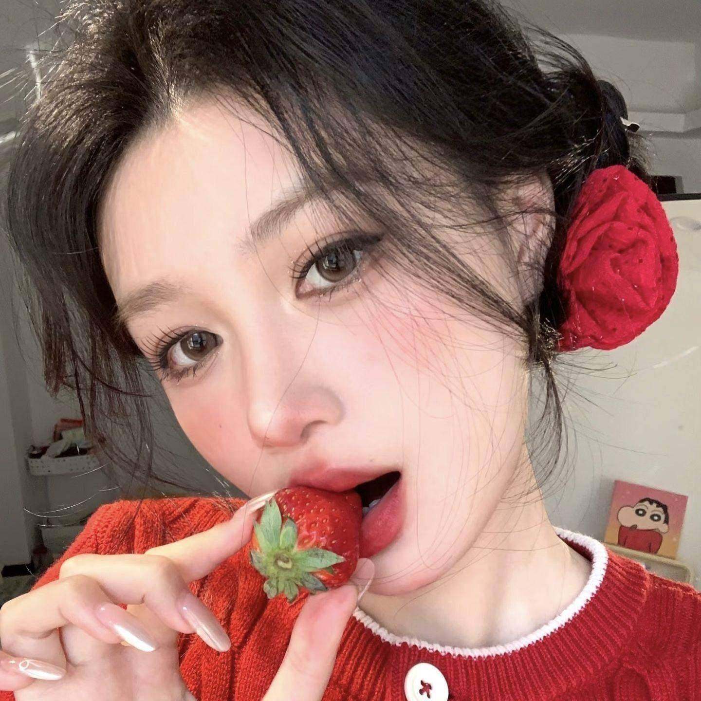 有被嫩到了！！单色珠光眼影腮红卧蚕多用膏上脸清透自然立体提亮,淘宝优惠券,粉丝福利购,淘宝优惠卷