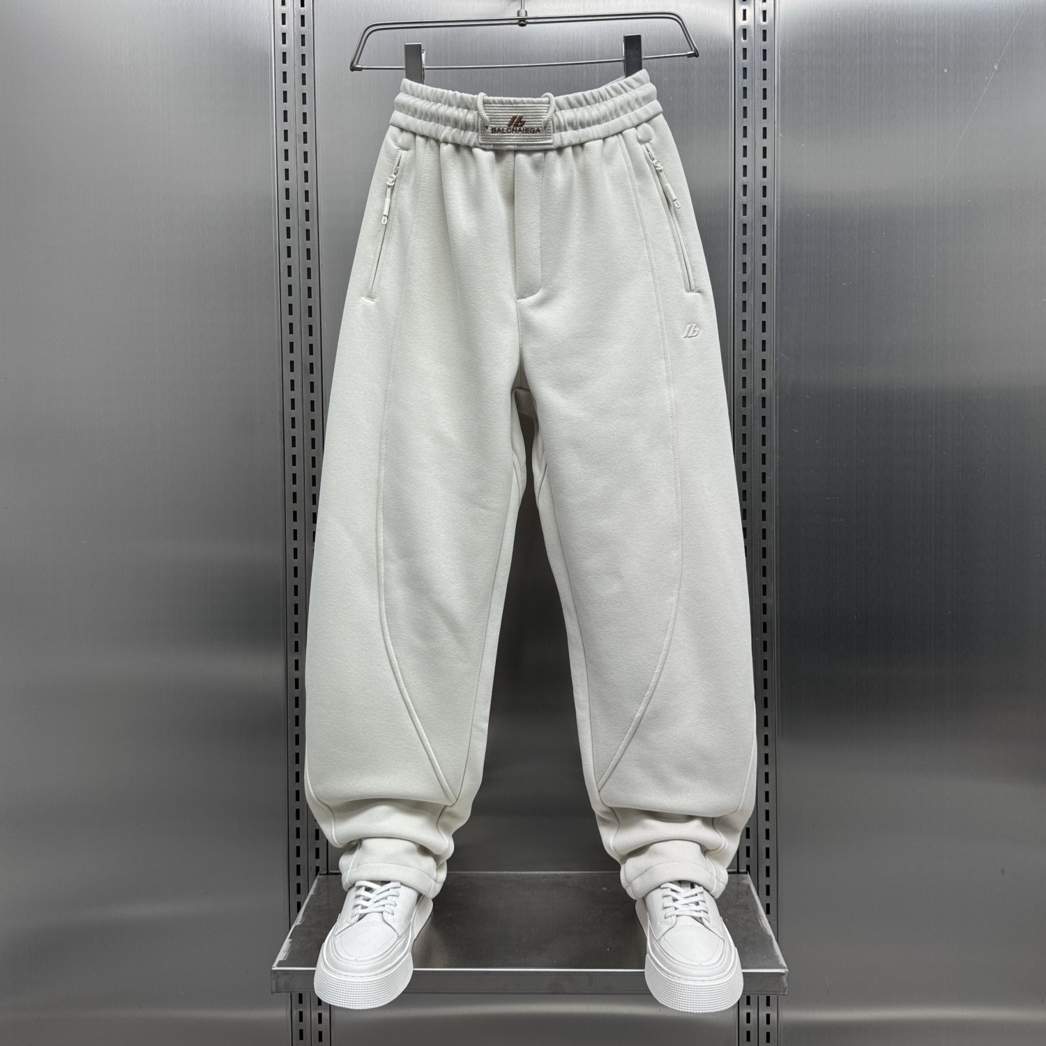 冬季加绒加厚男士潮牌运动休闲卫裤宽松纯色百搭弯刀裤痞帅哈伦裤,淘宝优惠券,粉丝福利购,淘宝优惠卷