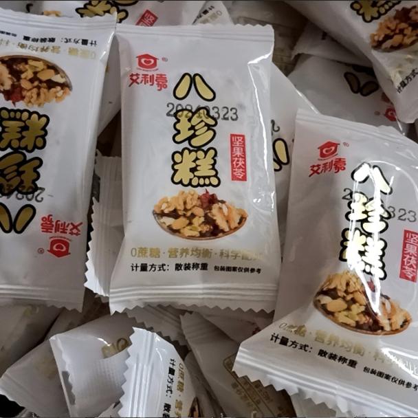艾利嘉坚果茯苓八珍糕薏米山药健脾养胃传统糕点代餐饱腹小零食