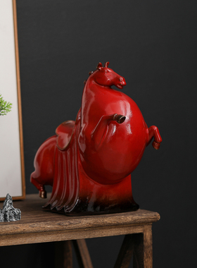 红色陶瓷马摆件一马当先复古装饰品客厅办公室招财马年吉祥物摆设