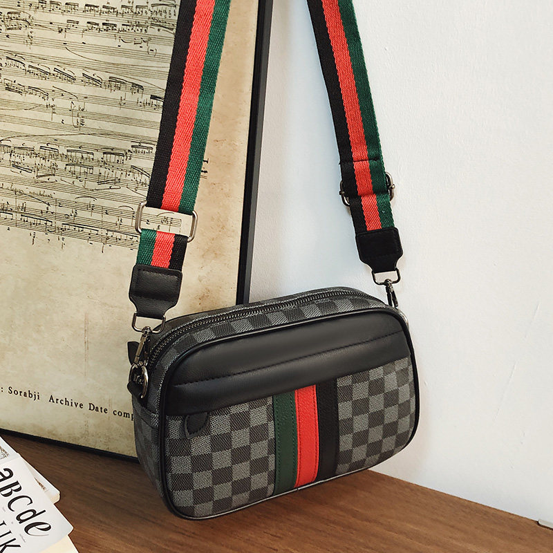 新款潮流潮牌男士休闲格子单肩包韩版皮质斜挎包时尚小方包小背包,淘宝优惠券,粉丝福利购,淘宝优惠卷