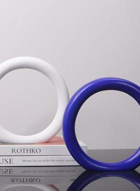 轻奢几何圆圈树脂摆件欧式极简风格饰品样板房间玄关客厅软装摆设