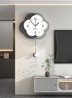 现代简约挂钟钟表客厅家用时尚网红创意餐厅静音挂墙时钟高级感