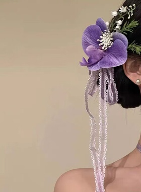 新中式紫色蝴蝶兰花朵发夹