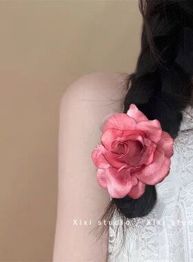 出片神器!渐变玫瑰花侧边鸭嘴夹氛围感甜美花朵刘海侧边超仙头饰