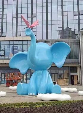 玻璃钢网红卡通切面人物动物熊猫松鼠雕塑公仔房地产售楼部摆件