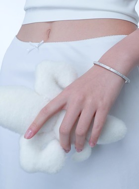 33Slipppers拉丝闪钻开口手镯