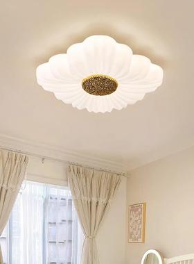 卧室吸顶灯护眼房间灯具现代简约创意奶油风方形书房中山吸顶灯