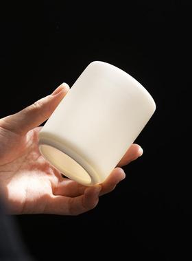 羊脂玉白瓷闻香杯茶杯陶瓷主人杯单杯猪油白直筒品茗杯单人杯