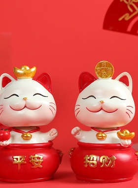 2025新款手工树脂招财猫生日摆件汽车家居装饰摇摆送礼创意