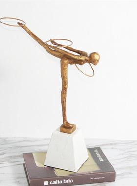 现代简约黑色古黄铜色铸铁人物摆件软装样板房书房家居饰品创意