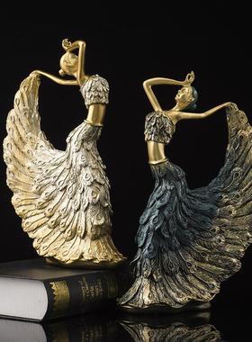 现代孔雀舞女创意人物摆件家居电视柜酒柜桌面树脂工艺品