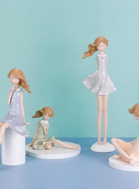 可爱女孩桌边树脂摆件ins风女孩房间家居装饰书柜摆设