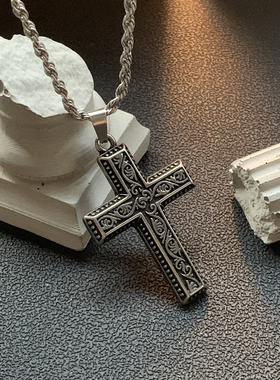 唐草十字-古法钛钢吊坠项链朋克