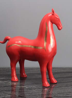 速发新中厅创客抽象红色马摆件意式玄关招财工艺品摆设电视柜软装