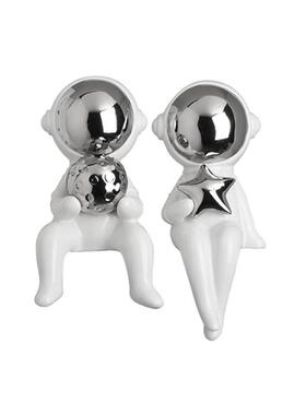 设计师严选儿童房男孩宇航员主题摆件书桌自动翻页时钟座钟软装饰