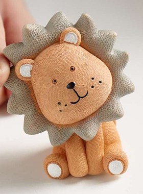 创意可爱狮子摇头小摆件客厅家居电视柜办公桌装饰品房间布置摆设