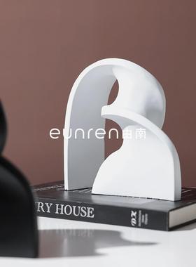 简约创意抽象艺术旋转缎带摆件样板房间客厅电视柜设计师软装饰品