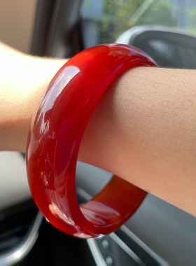 天然玛瑙手镯巴西红玛瑙玉手镯子女加宽版窄版玉手镯玛瑙红色