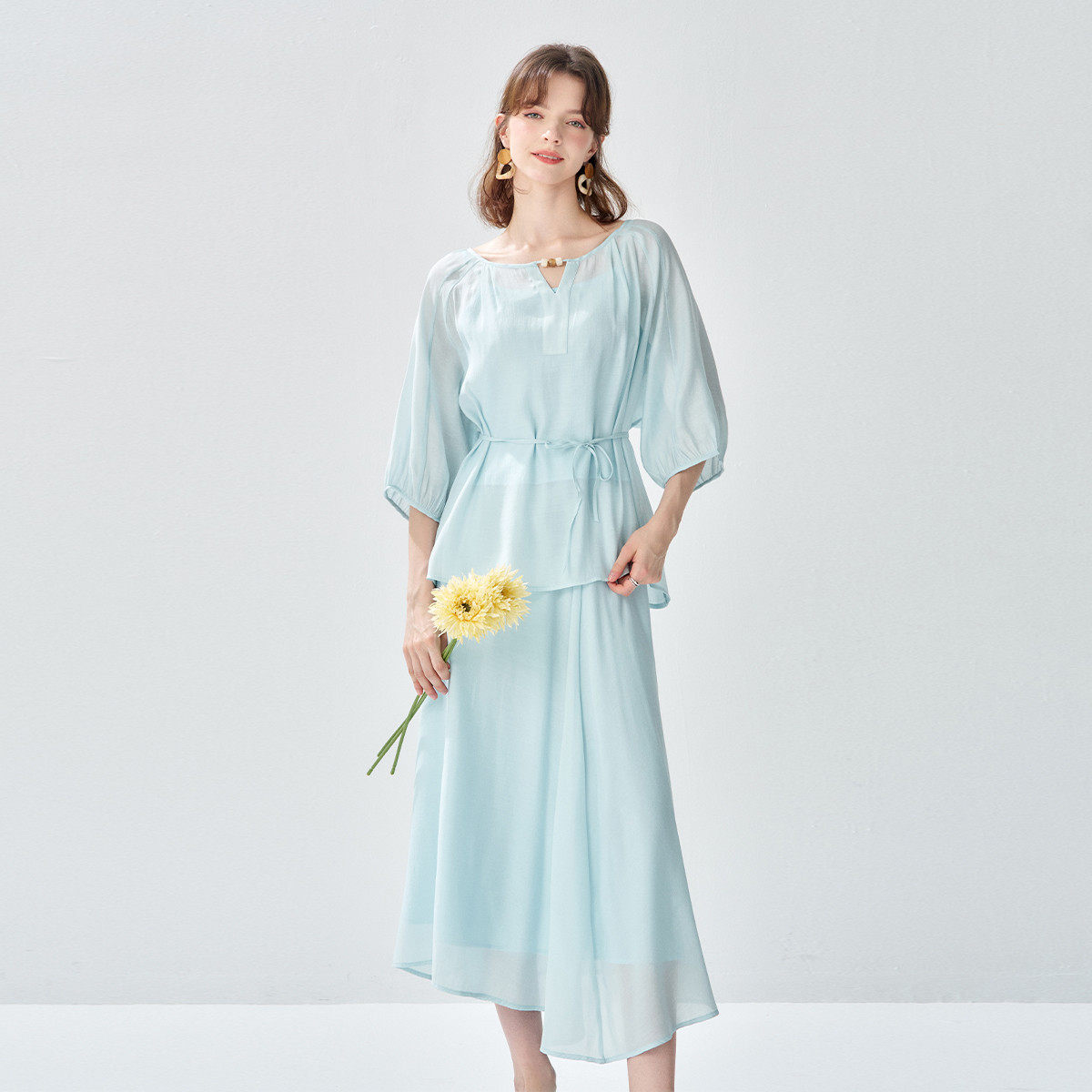 2025夏款清新小衫慵懒宽松衬衫上衣雪纺半截裙两件套套装女,淘宝优惠券,粉丝福利购,淘宝优惠卷