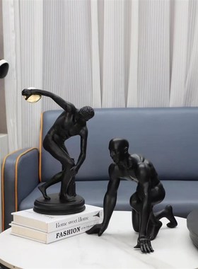 北欧黑色铁饼人起跑人摆件样板房售楼部卧室书房客厅餐厅桌面饰品