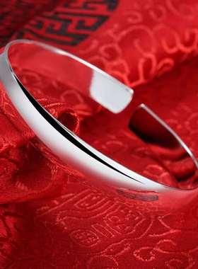 MM韩版新款时尚简约光身开口手镯男女通用生日情人节实拍潮