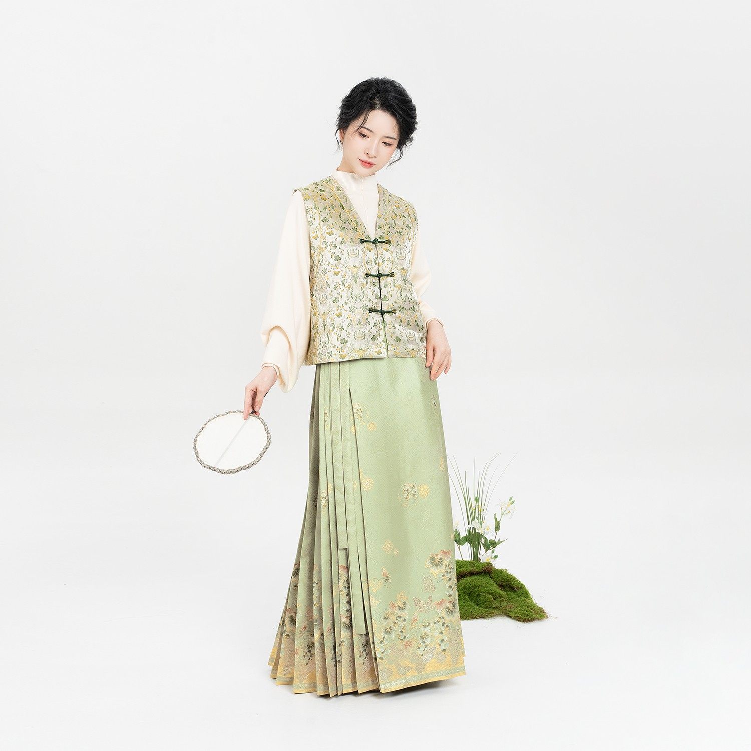 织造司[洛阳花园]新中式国风V领盘扣马甲背心坎肩织锦提花马夹女,淘宝优惠券,粉丝福利购,淘宝优惠卷