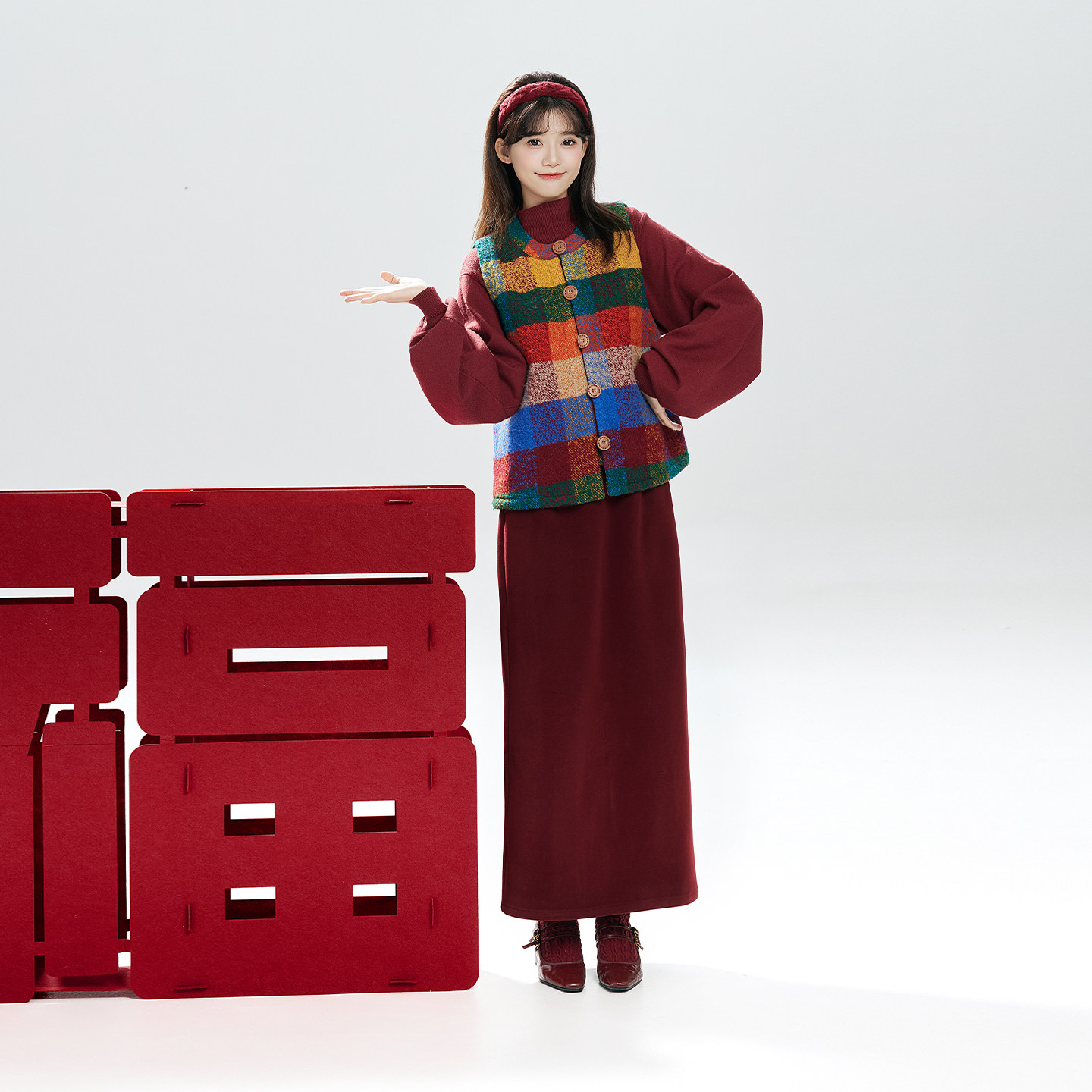 织造司[虹云]新中式红色过年穿搭国风马甲毛衣女秋冬半身长裙套装,淘宝优惠券,粉丝福利购,淘宝优惠卷