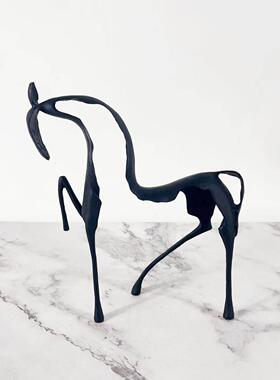 欧式样板房间新中式摆件金属铸造人物黑古铜色雕塑软装饰品后现代