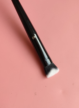 好货KVD40#双面3D遮瑕刷小面积粉底刷遮盖黑眼圈纤维毛