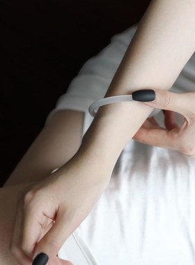 手镯叮当镯玛瑙玉髓细女荔枝冻镯子天然玉条一冰种款少女古风汉服