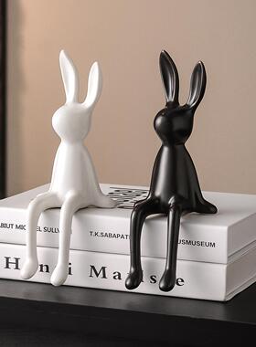 酒柜电视柜台面摆件轻奢高档治愈摆设客厅陶瓷坐姿兔装饰品高级感