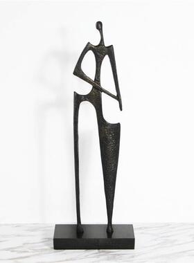 现代简约黑色抽象人物雕塑摆件样板房售楼处别墅书柜玄关软装饰品