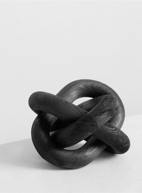 简约侘寂风黑色碳化木几何套环摆件样板间售楼处酒店民宿软装饰品