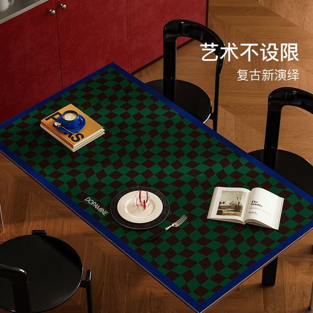 Fant's afternoon Berlin dining table mat