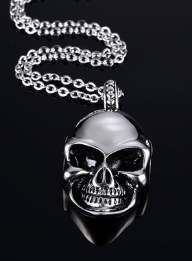 Straight batch jewelry with chain cool skull necklace titani