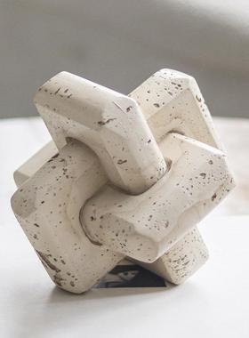 侘寂风抽象几何环扣仿洞石粗糙艺术摆件客厅样板房酒店民宿装饰品