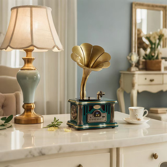 Fanhao Rechargeable Bluetooth Speaker Retro Gramophone Decoration