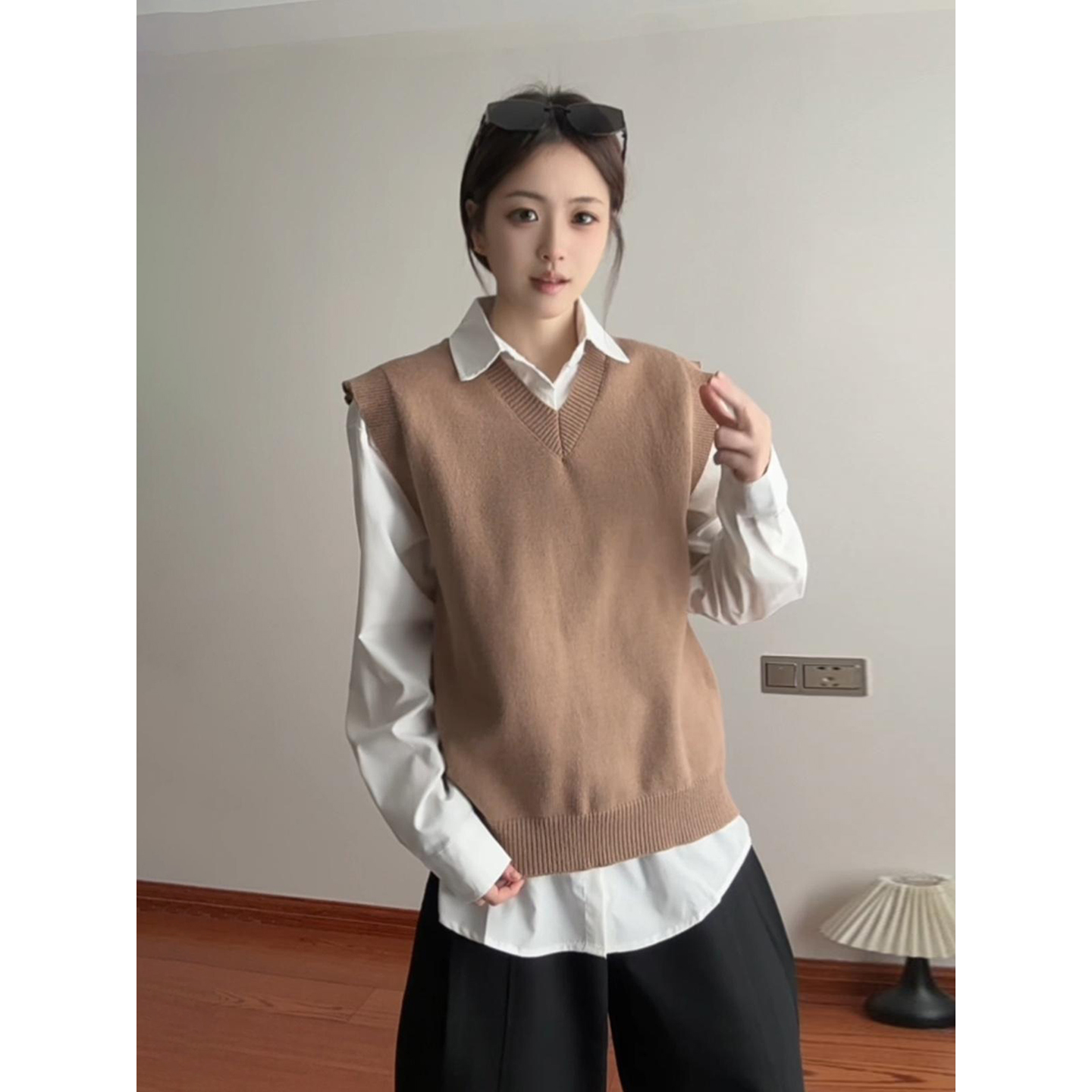 韩版学院风v领针织坎肩男女秋冬季叠穿dk制服外套鸡心领线衫马甲 - 图2