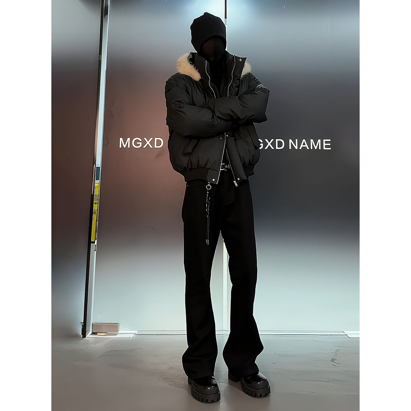 黑色可拆卸连帽pu皮羽绒棉服男生搭配一整套冬装高腰深档牛仔裤子,淘宝优惠券,粉丝福利购,淘宝优惠卷