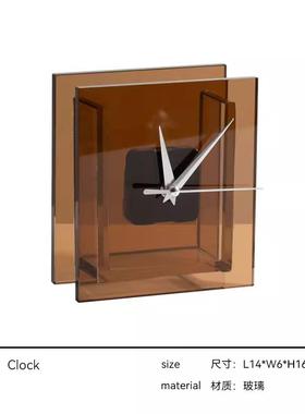 音乐主题轻奢样板间主卧室床头柜桌面组合摆件书桌音响座钟软装饰