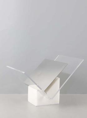 北欧轻奢工艺品摆件大理石底座金属亚克力书架家居软装饰品