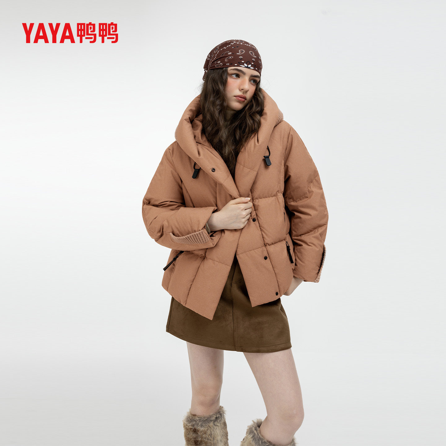 YAYA鸭鸭2025冬装短款连帽羽绒服女休闲宽松韩版气质时尚保暖外套,淘宝优惠券,粉丝福利购,淘宝优惠卷