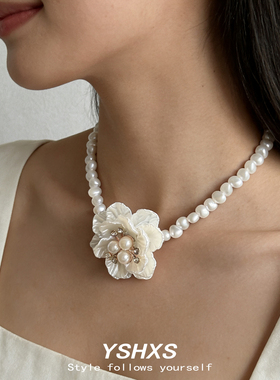 白色珍珠花朵轻奢新款项链