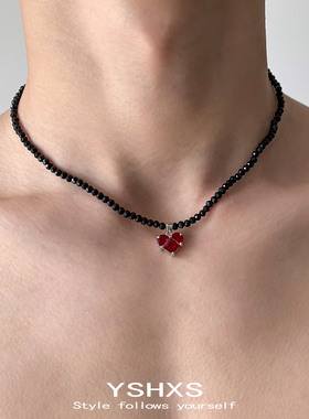 黑色水晶串珠爱心锆石项链