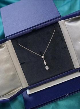 王府井官万珠宝设计师