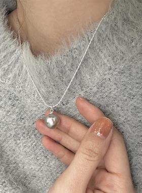 2025年异彩强光施家珍珠灰白色单颗吊坠百搭简约蛇骨链清冷高级风